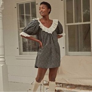 DOEN CHATEAU DRESS IN MIRBEAU'S GARDEN